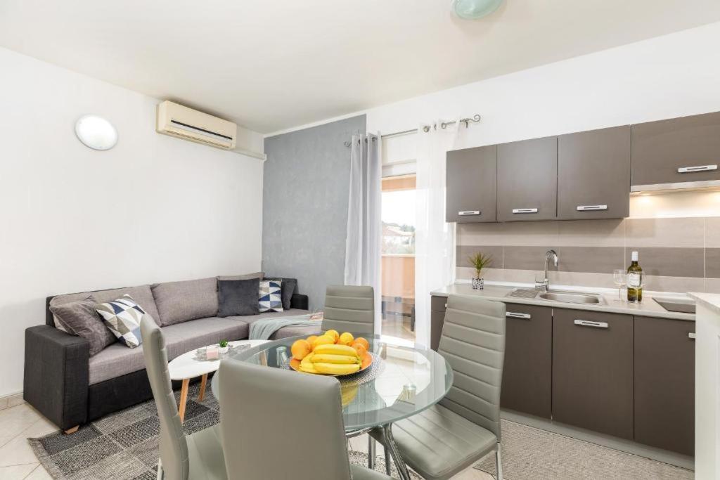 Apartment Mladenka Пула Екстериор снимка