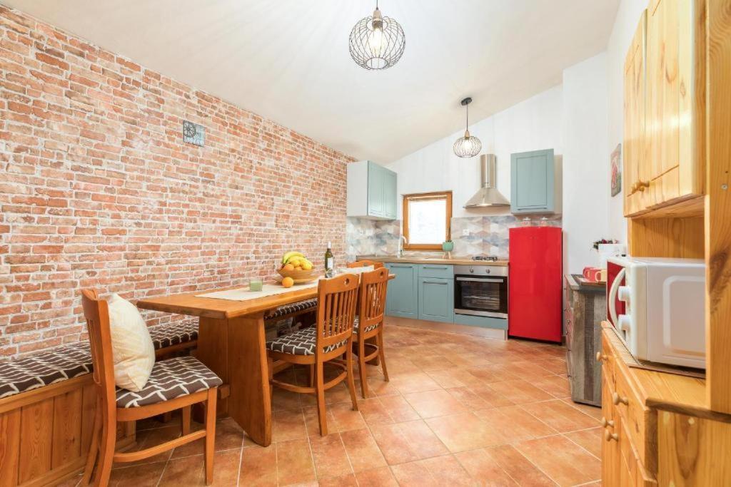 Apartment Mladenka Пула Екстериор снимка