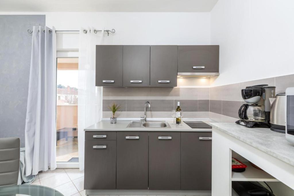 Apartment Mladenka Пула Екстериор снимка