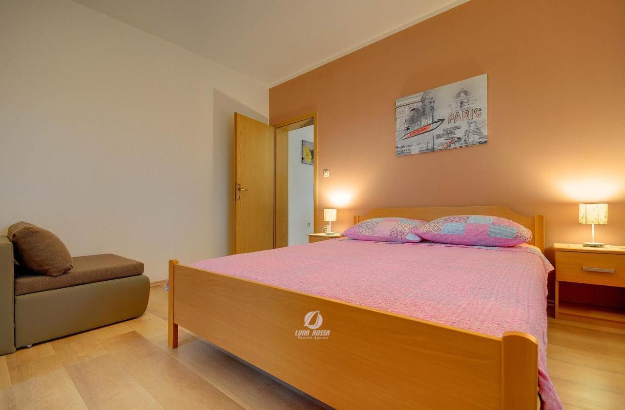 Apartment Mladenka Пула Екстериор снимка